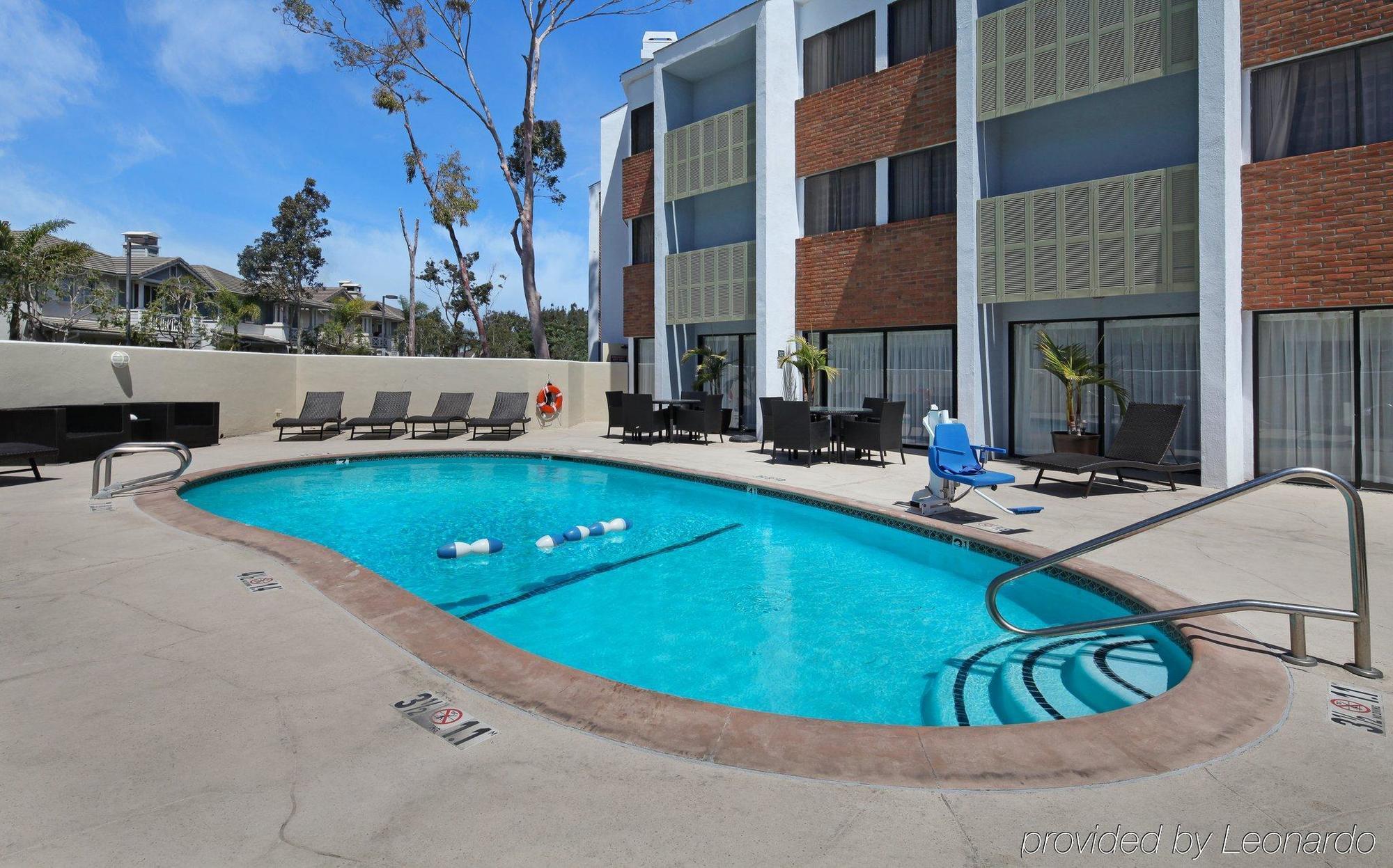 Holiday Inn Express Port Hueneme By Ihg Esterno foto